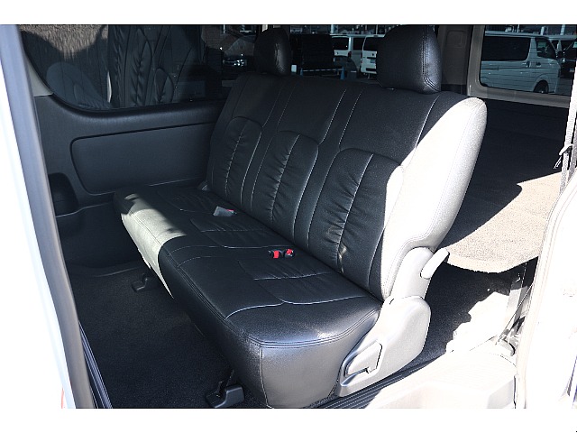 ハイエースセカンド高崎店にて展示中♪027-384-3591