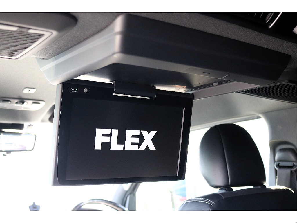 フリップダウンモニター♪