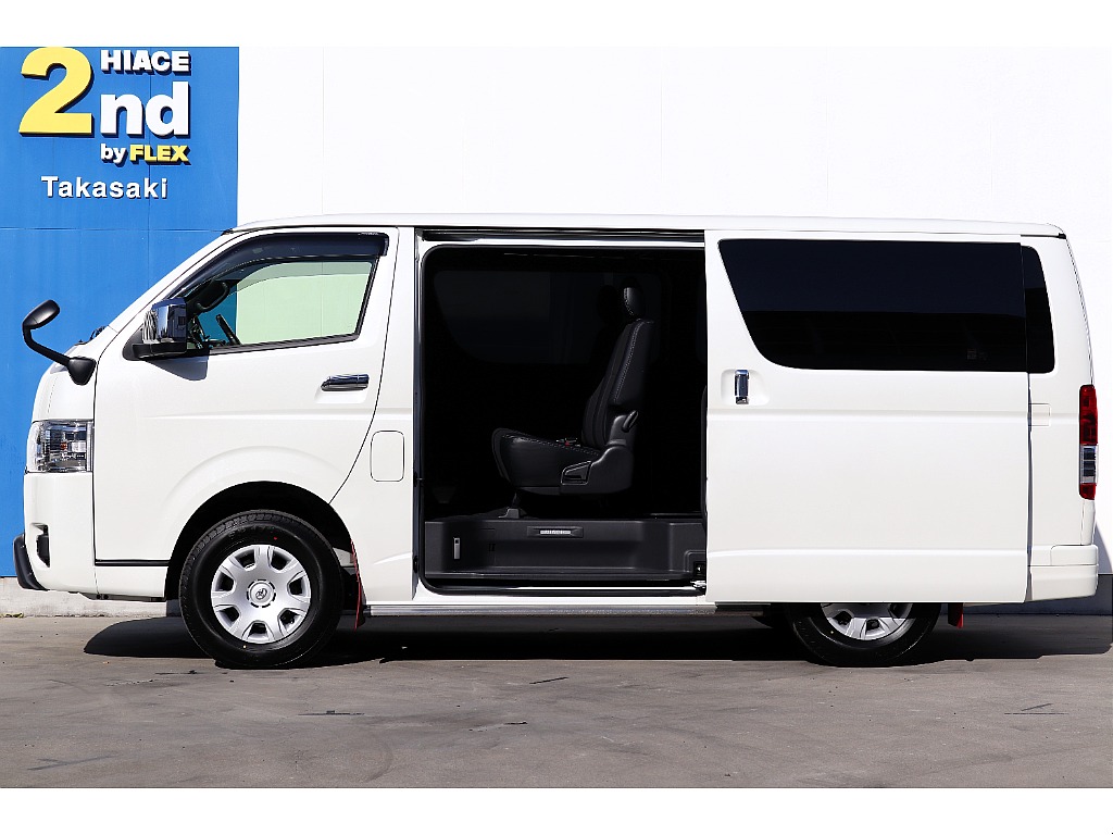 ハイエースセカンド高崎店にて展示中♪027-384-3591