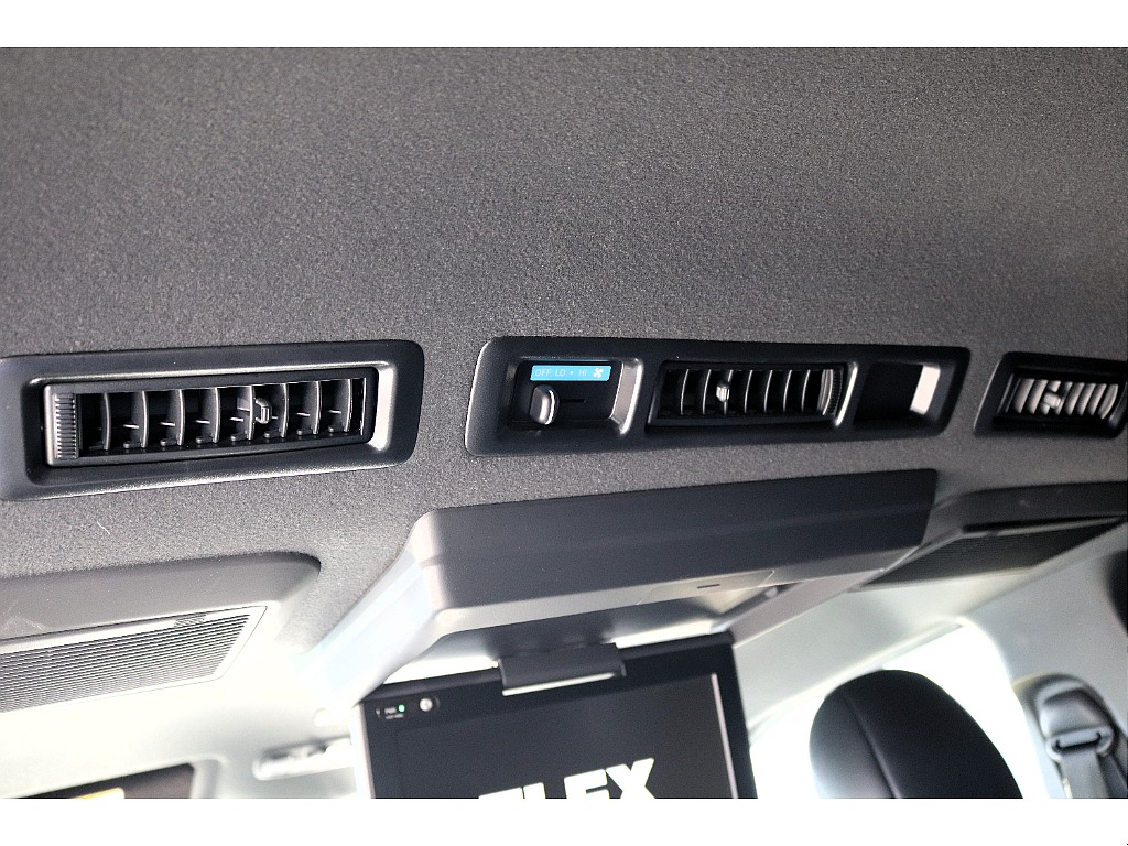 ハイエースセカンド高崎店にて展示中♪027-384-3591