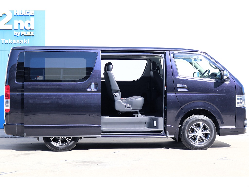 ハイエースセカンド高崎店にて展示中♪027-384-3591