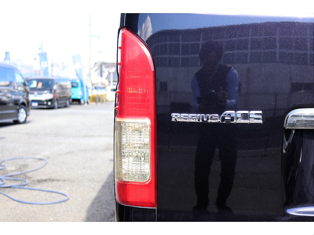 ハイエースセカンド高崎店にて展示中♪027-384-3591