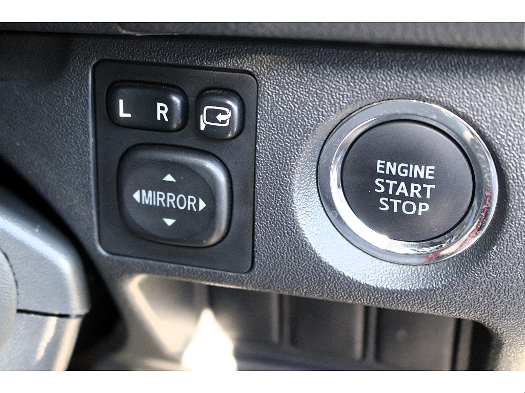 ハイエースセカンド高崎店にて展示中♪027-384-3591