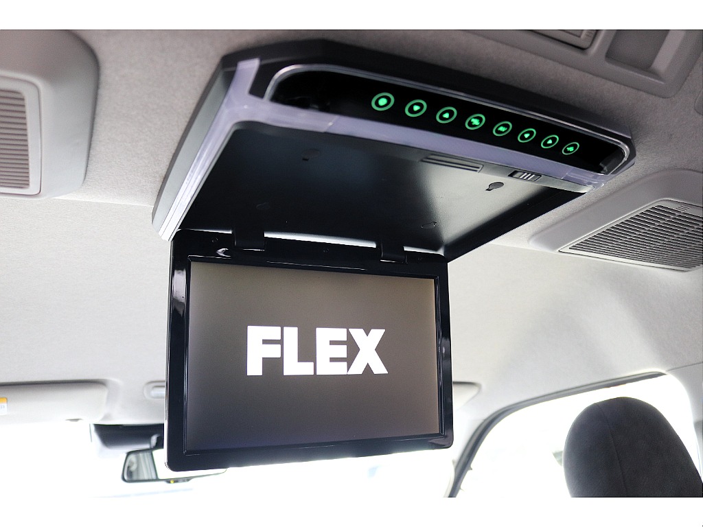 フリップダウンモニター装着♪