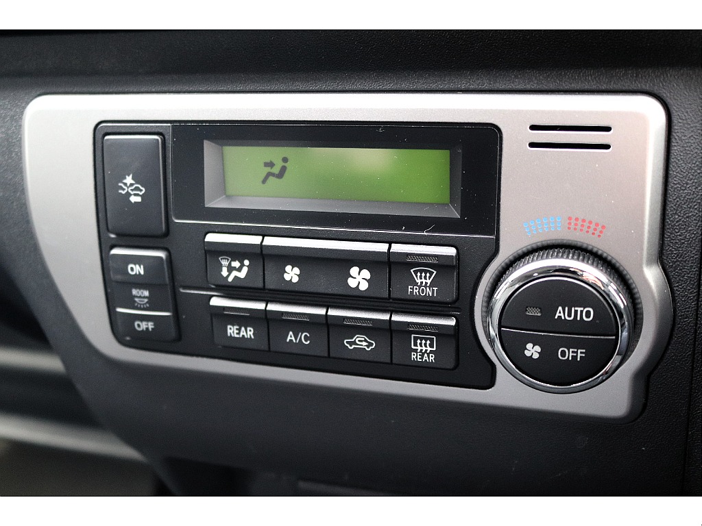 ハイエースセカンド高崎店にて展示中♪027-384-3591