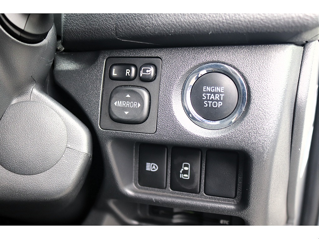 ハイエースセカンド高崎店にて展示中♪027-384-3591