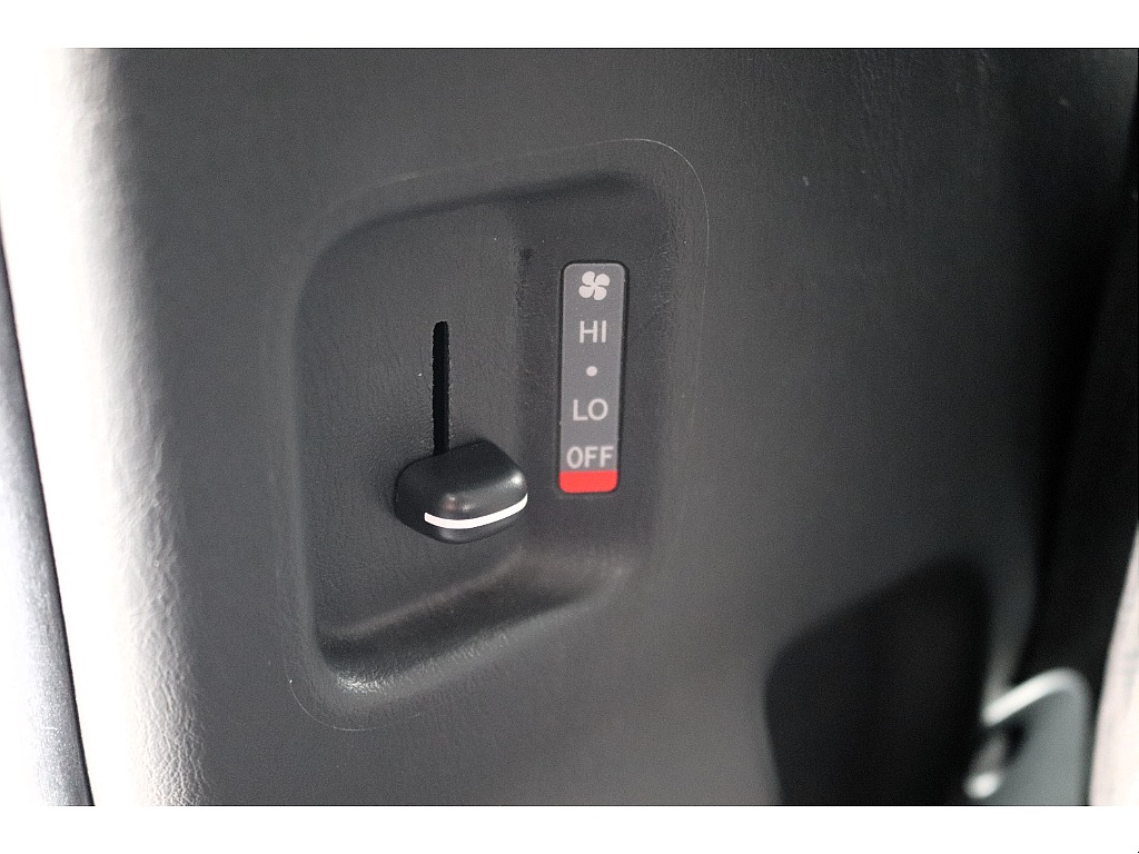 ハイエースセカンド高崎店にて展示中♪027-384-3591