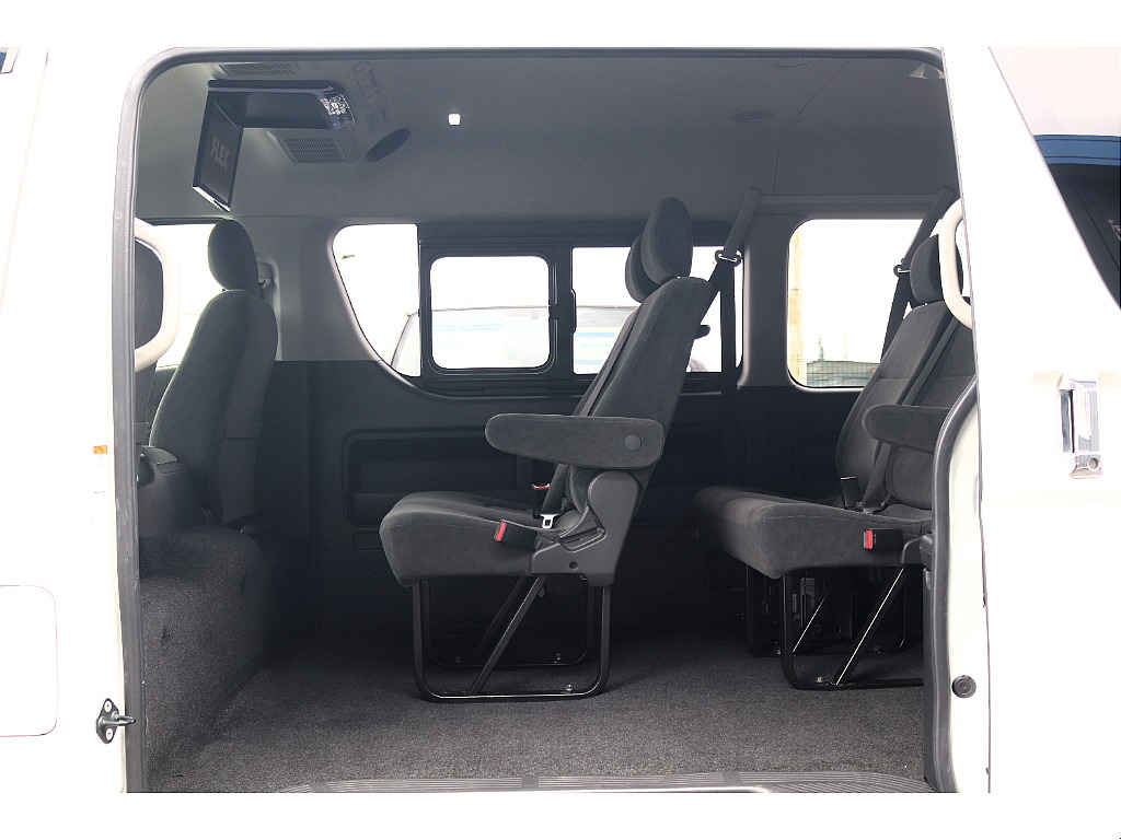 ハイエースセカンド高崎店にて展示中♪027-384-3591