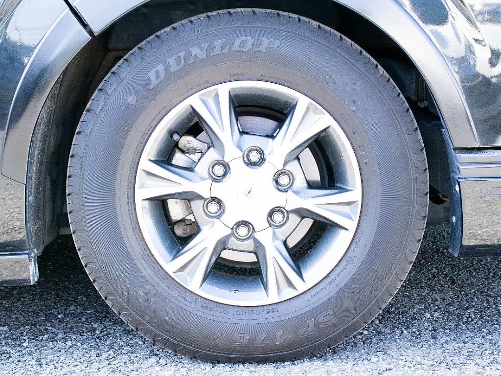 タイヤホイールのカスタムも受付中♪