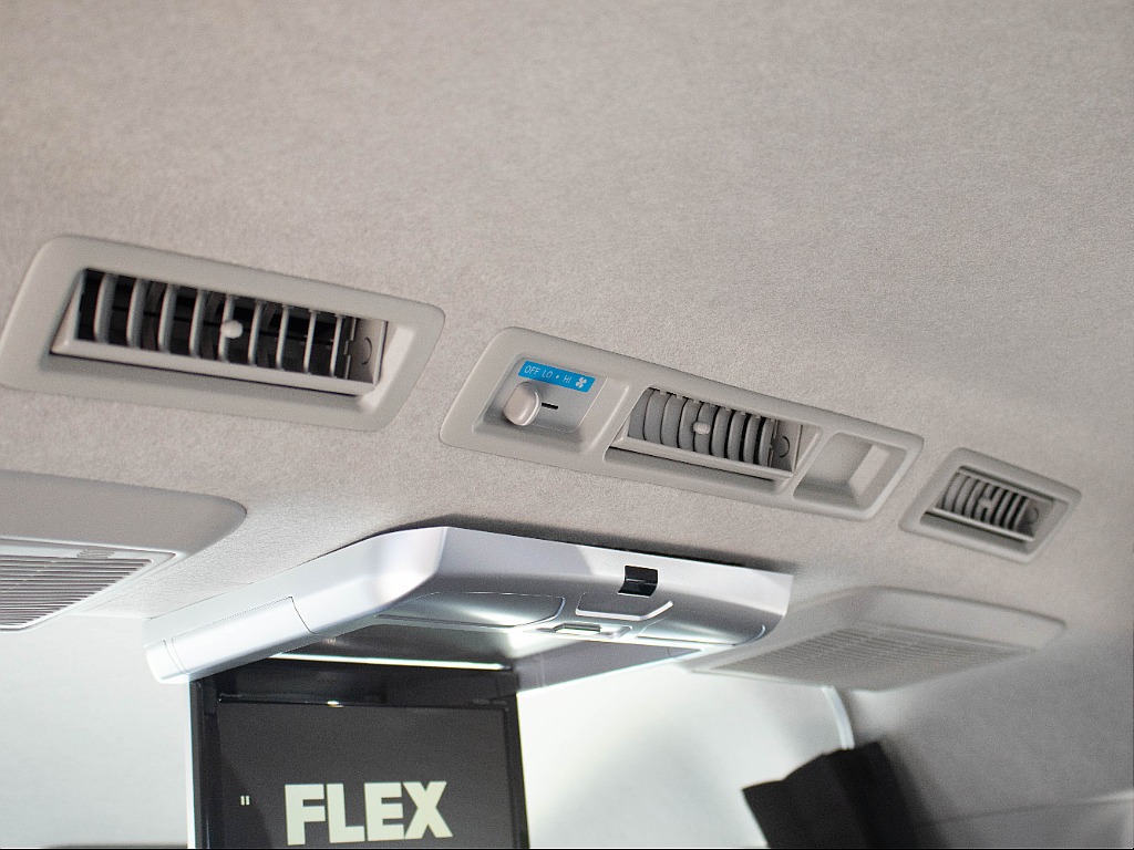 ハイエースセカンド高崎店にて展示中♪027-384-3591