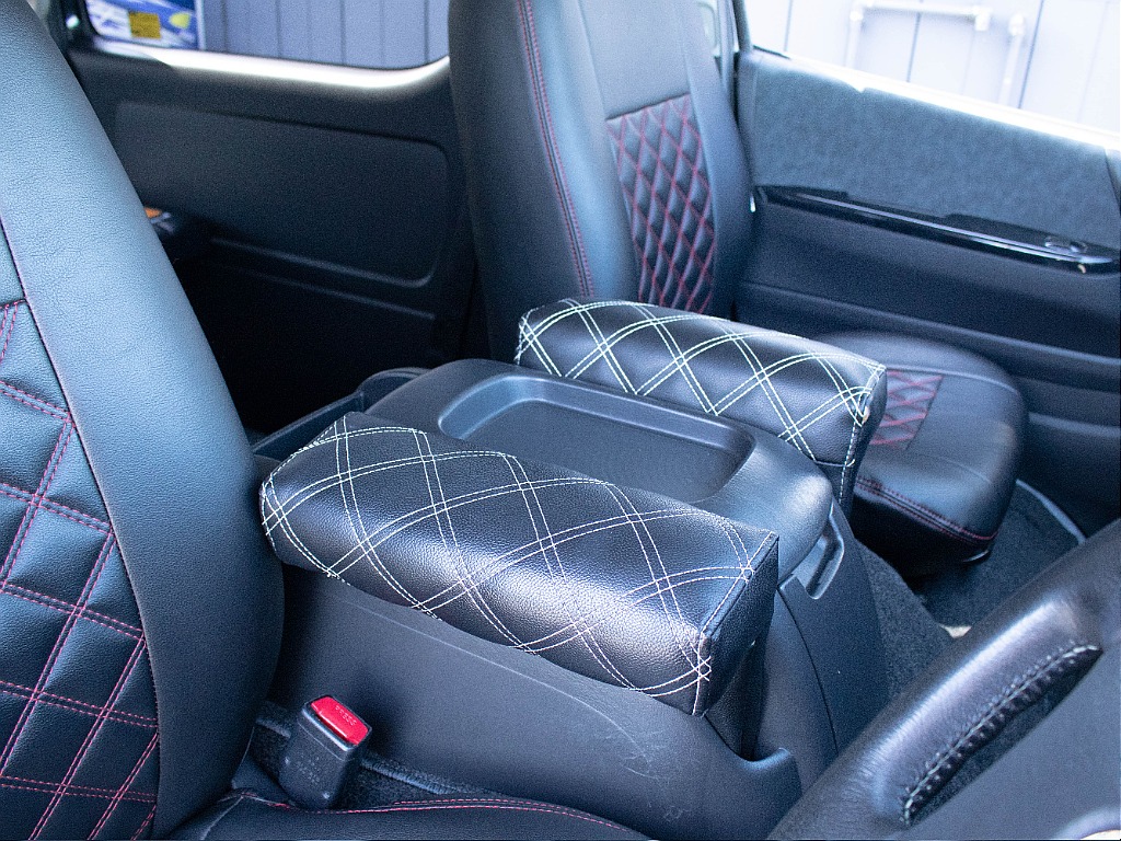 ハイエースセカンド高崎店にて展示中♪027-384-3591