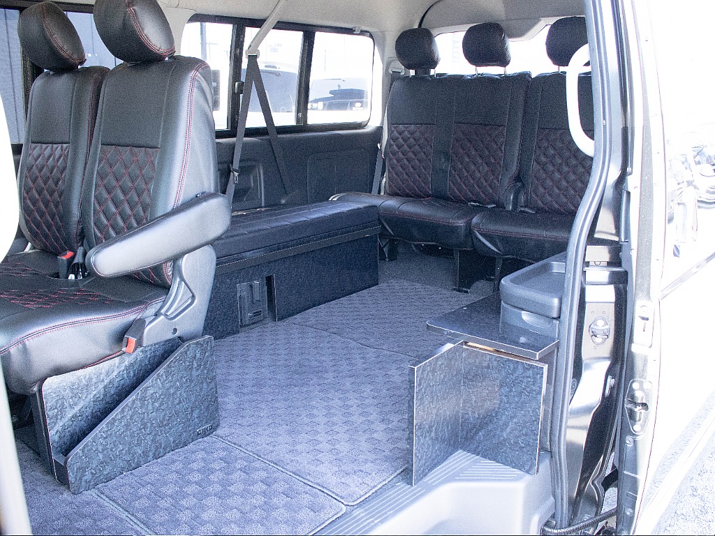 ハイエースセカンド高崎店にて展示中♪027-384-3591