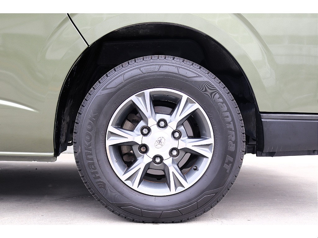 タイヤホイールのカスタムも受付中♪