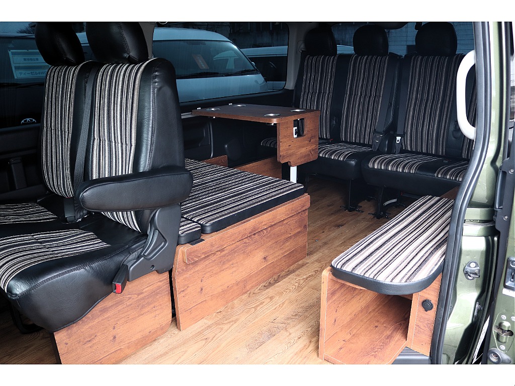 ハイエースセカンド高崎店にて展示中♪027-384-3591