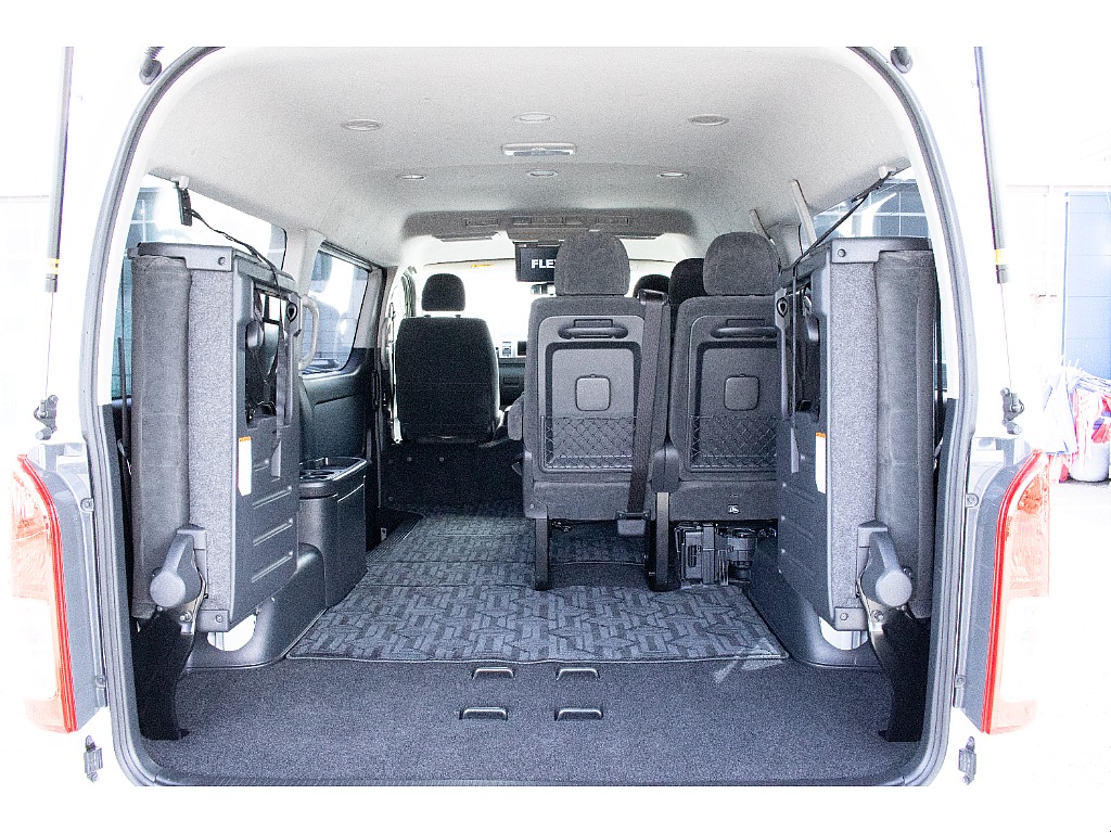 ハイエースセカンド高崎店にて展示中♪027-384-3591