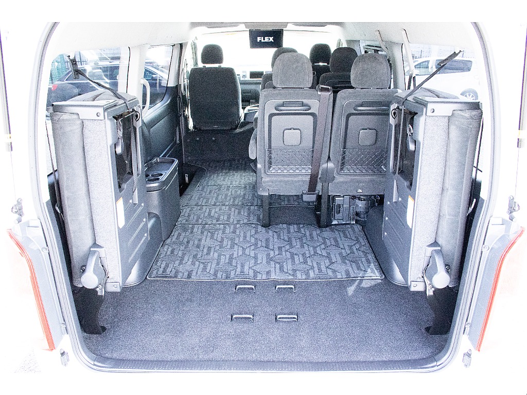 ハイエースセカンド高崎店にて展示中♪027-384-3591