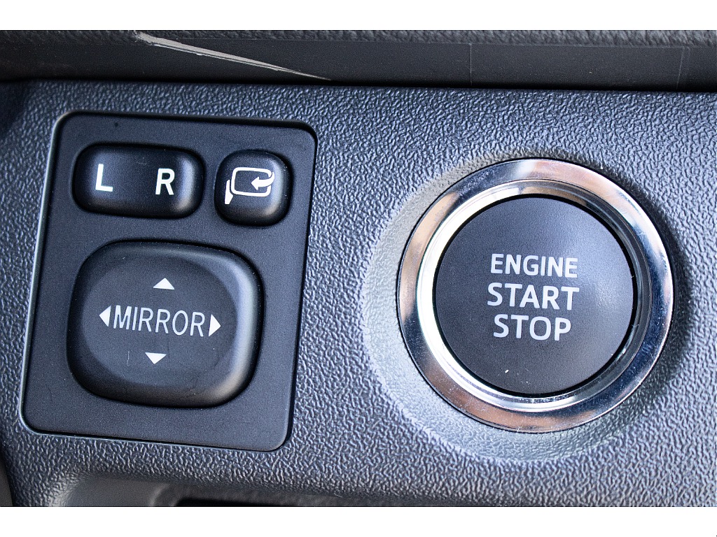 ハイエースセカンド高崎店にて展示中♪027-384-3591