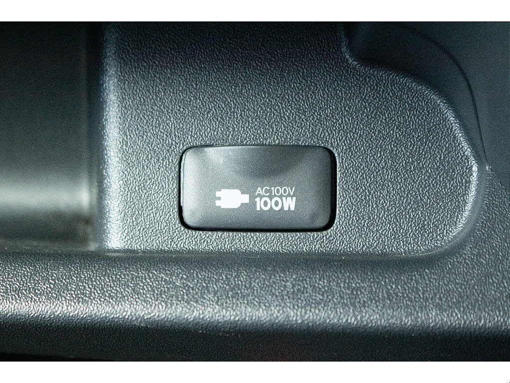 ハイエースセカンド高崎店にて展示中♪027-384-3591