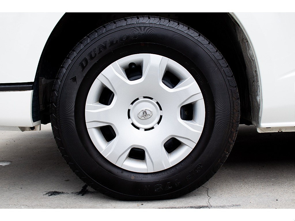 ハイエースセカンド高崎店にて展示中♪027-384-3591