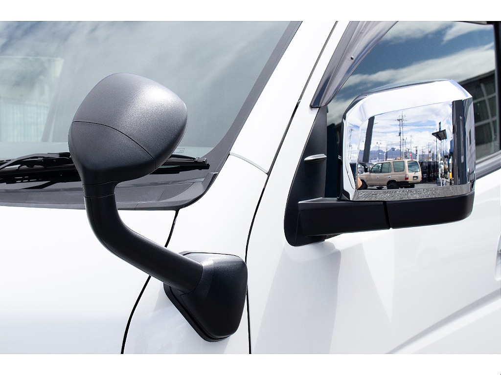 ハイエースセカンド高崎店にて展示中♪027-384-3591