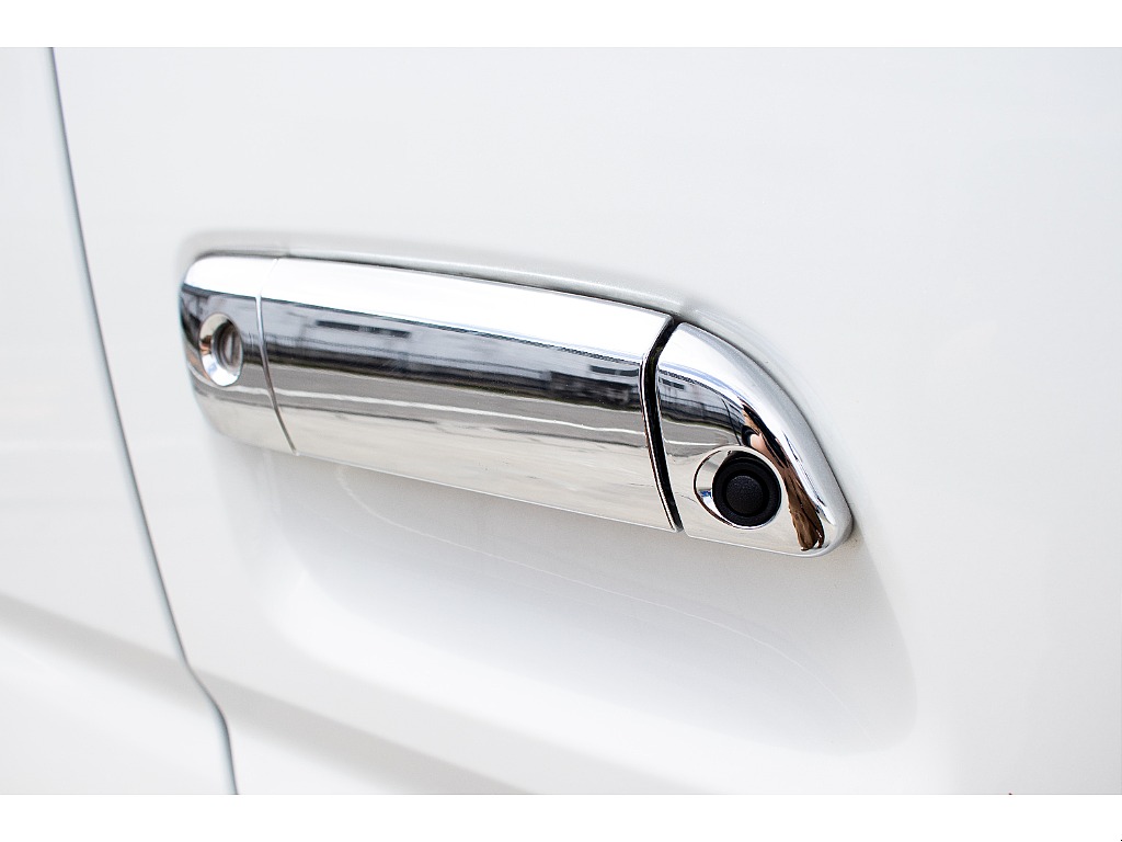 ハイエースセカンド高崎店にて展示中♪027-384-3591