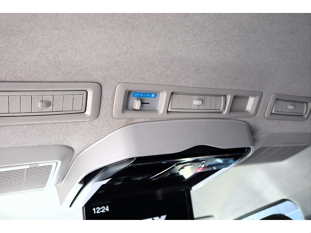 ハイエースセカンド高崎店にて展示中♪027-384-3591