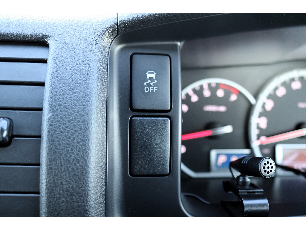 ハイエースセカンド高崎店にて展示中♪027-384-3591