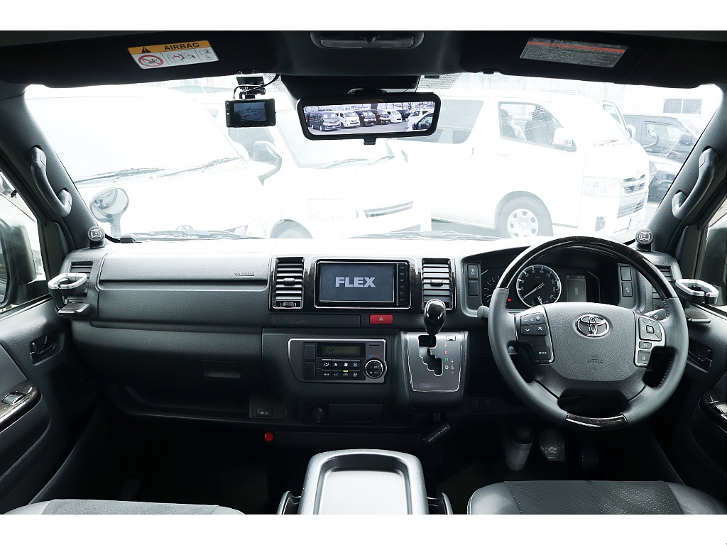 ハイエースセカンド高崎店にて展示中♪027-384-3591