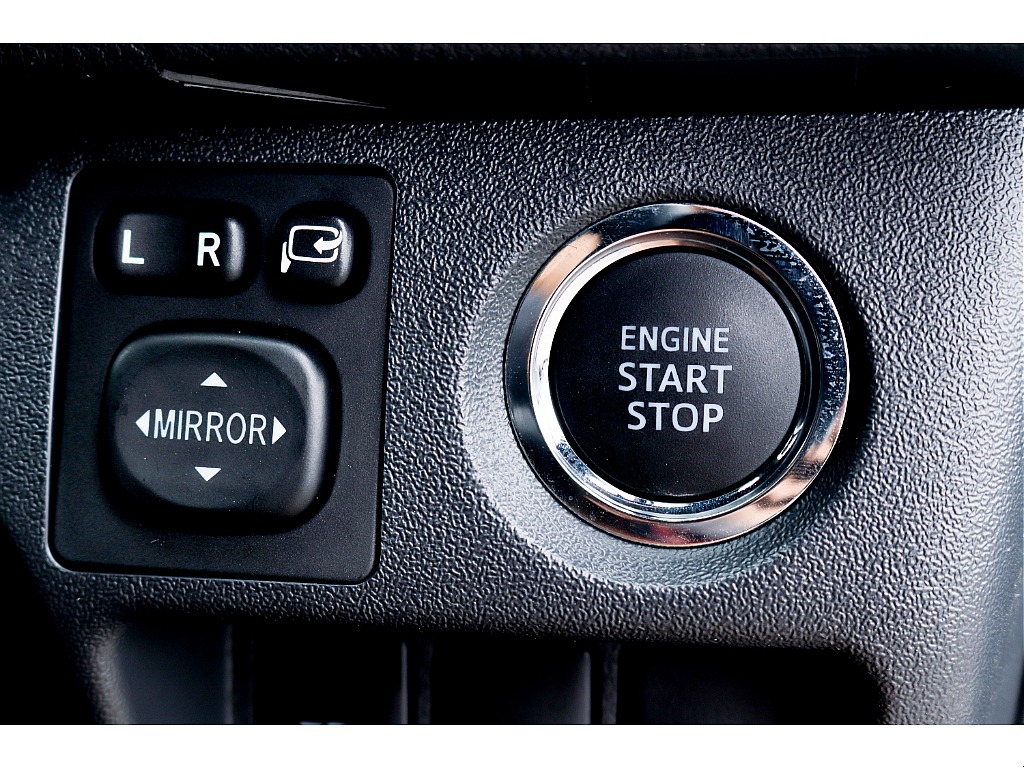 ハイエースセカンド高崎店にて展示中♪027-384-3591