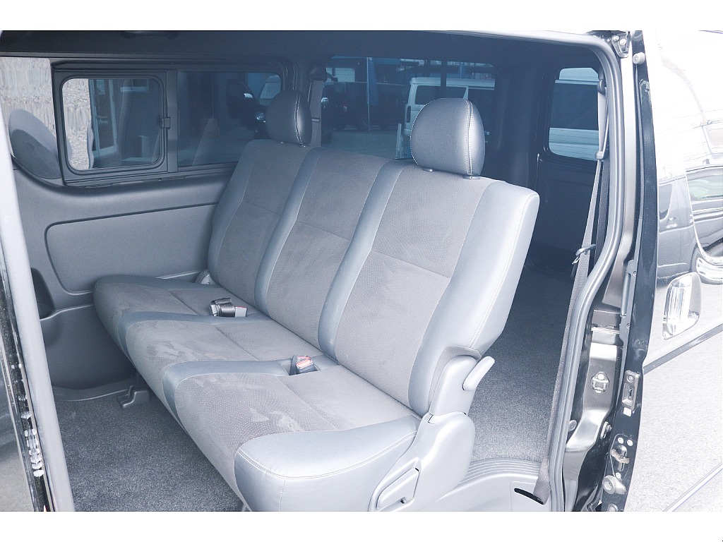 ハイエースセカンド高崎店にて展示中♪027-384-3591