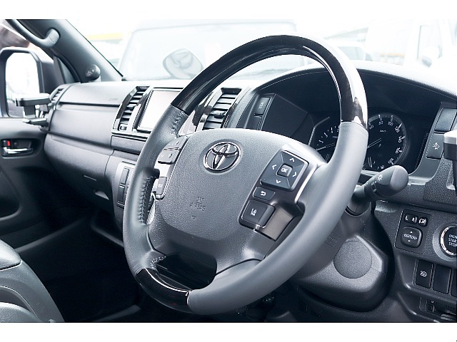 ハイエースセカンド高崎店にて展示中♪027-384-3591