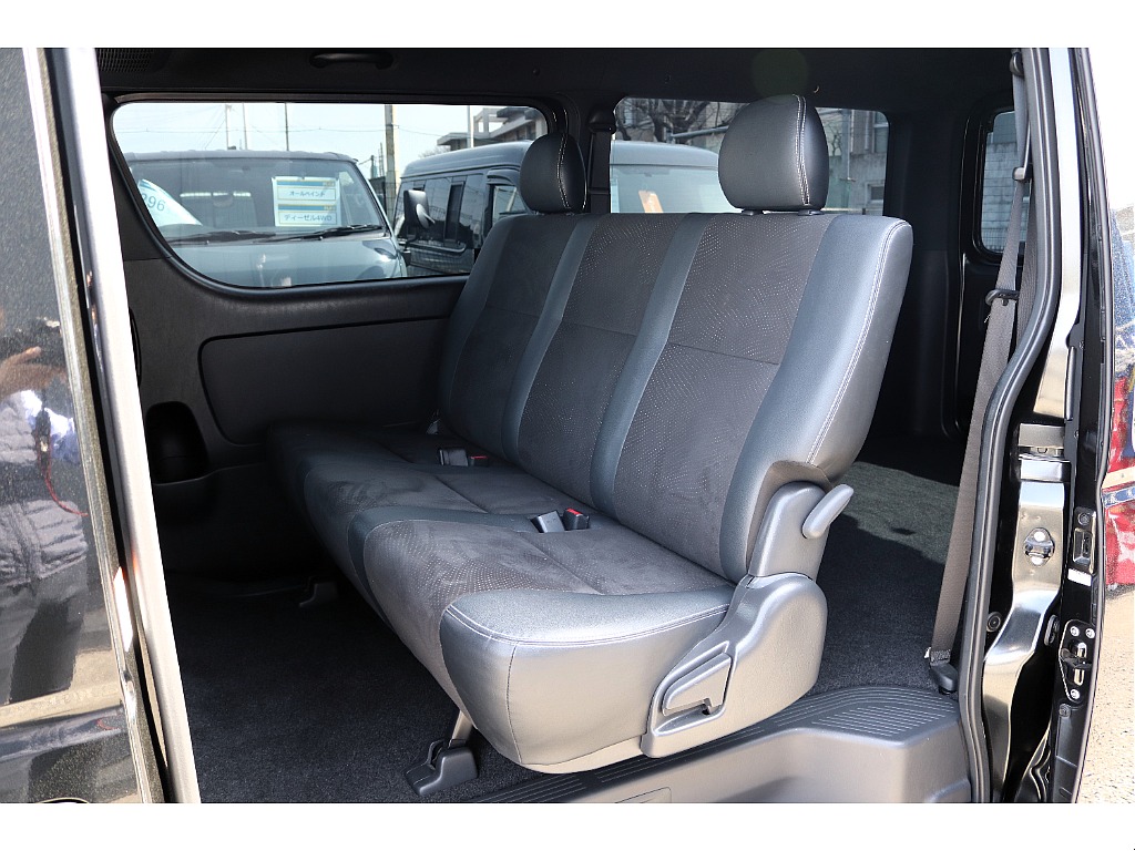 ハイエースセカンド高崎店にて展示中♪027-384-3591