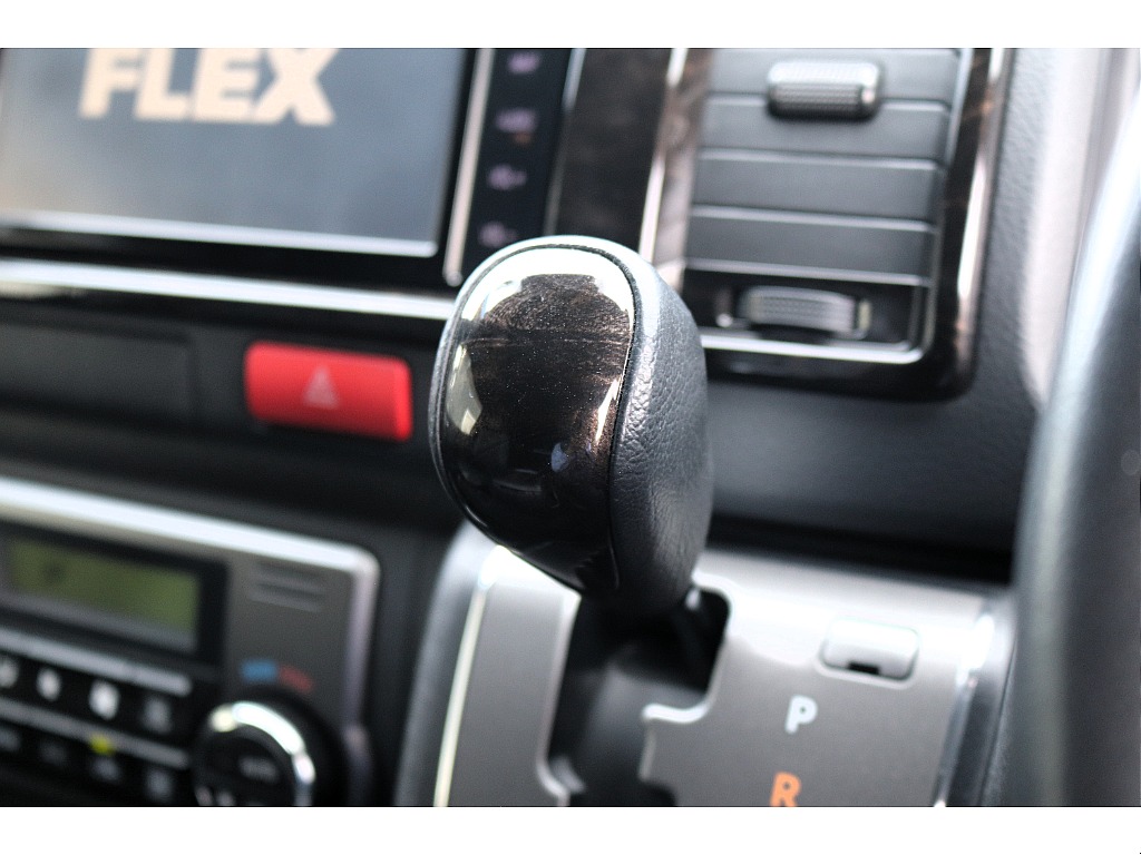 ハイエースセカンド高崎店にて展示中♪027-384-3591