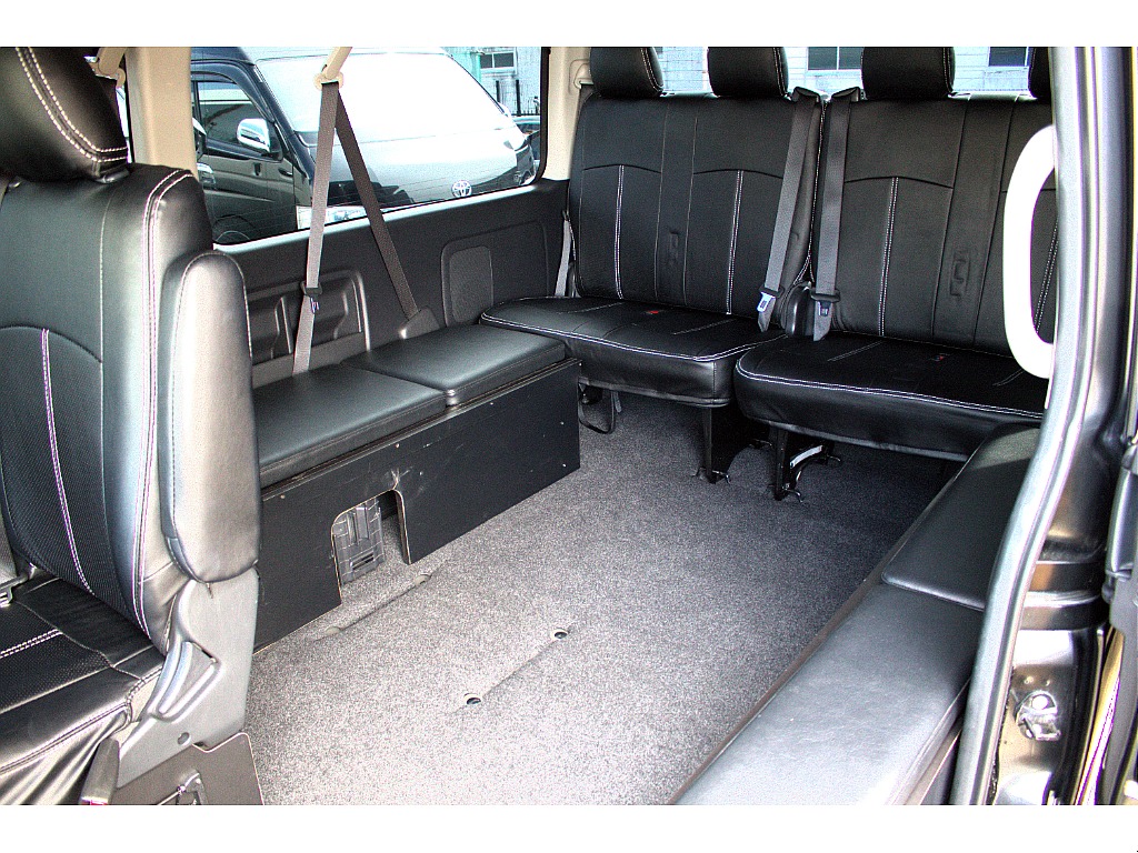 ハイエースセカンド高崎店にて展示中♪027-384-3591