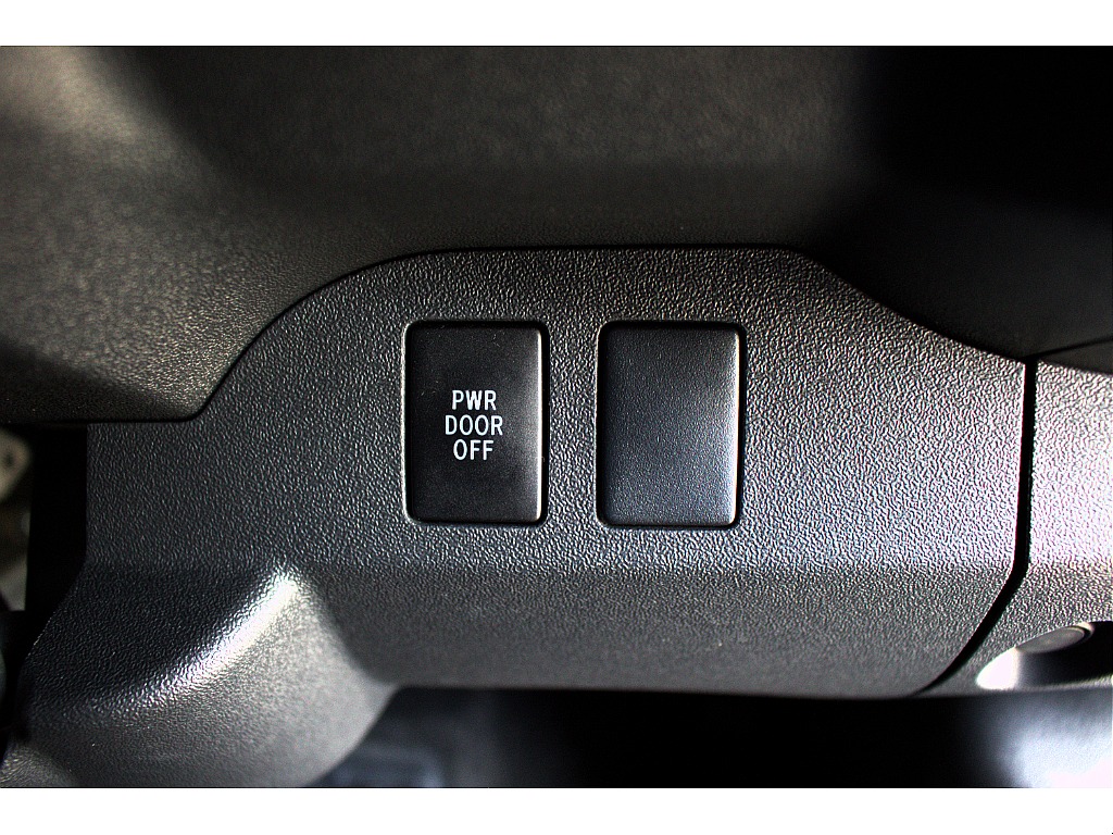 ハイエースセカンド高崎店にて展示中♪027-384-3591