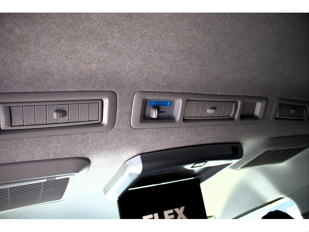 ハイエースセカンド高崎店にて展示中♪027-384-3591