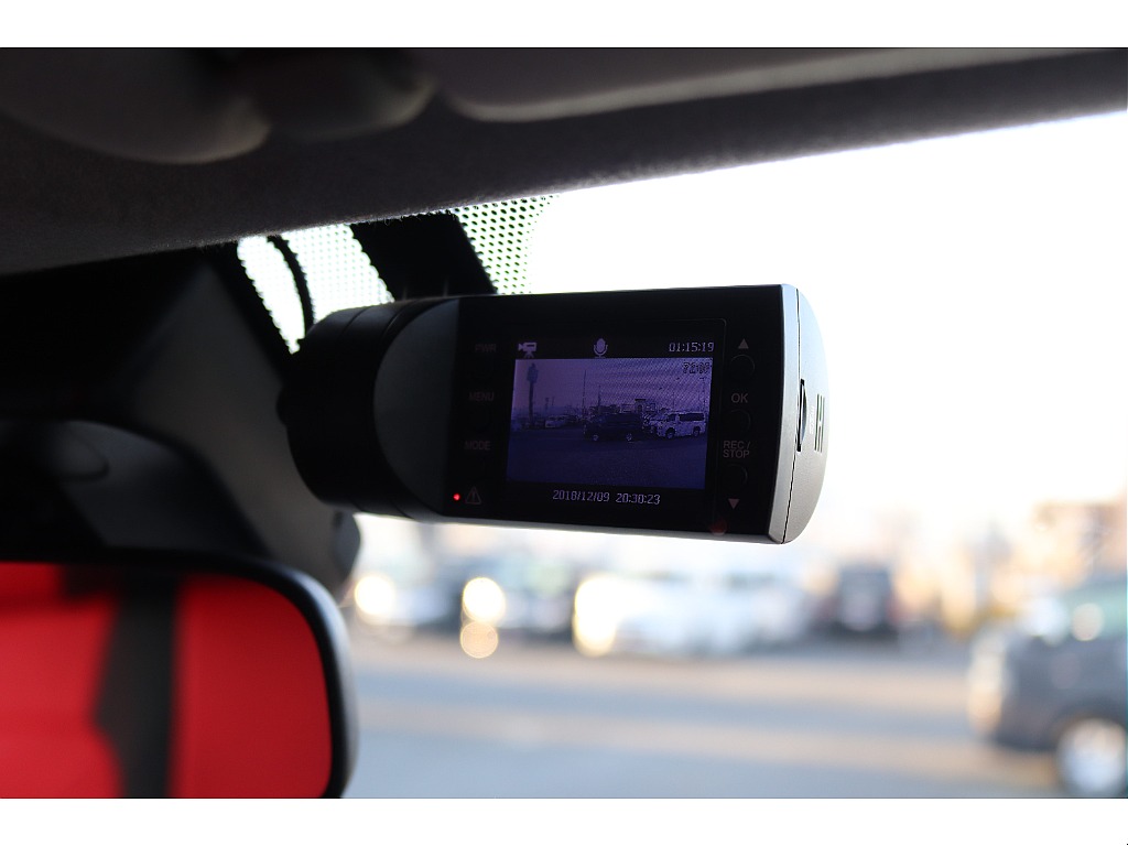 ハイエースセカンド高崎店にて展示中♪027-384-3591