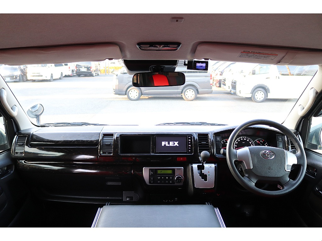 ハイエースセカンド高崎店にて展示中♪027-384-3591