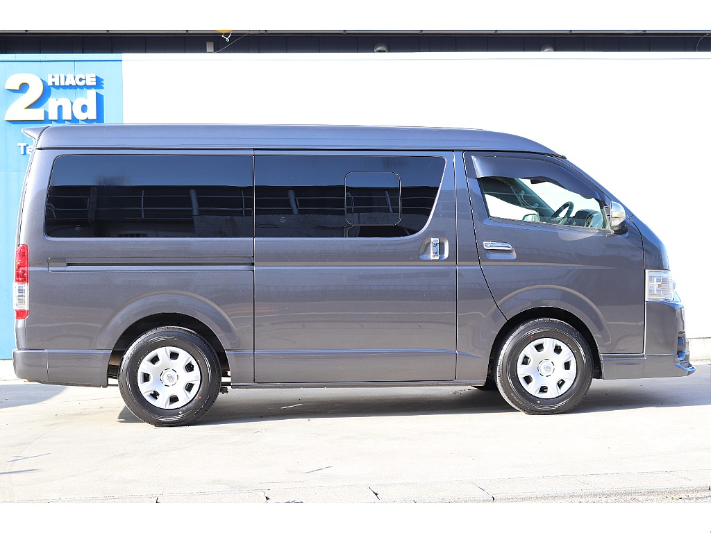 ハイエースセカンド高崎店にて展示中♪027-384-3591