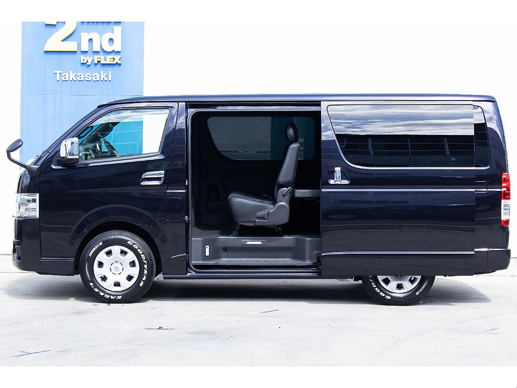 ハイエースセカンド高崎店にて展示中♪027-384-3591