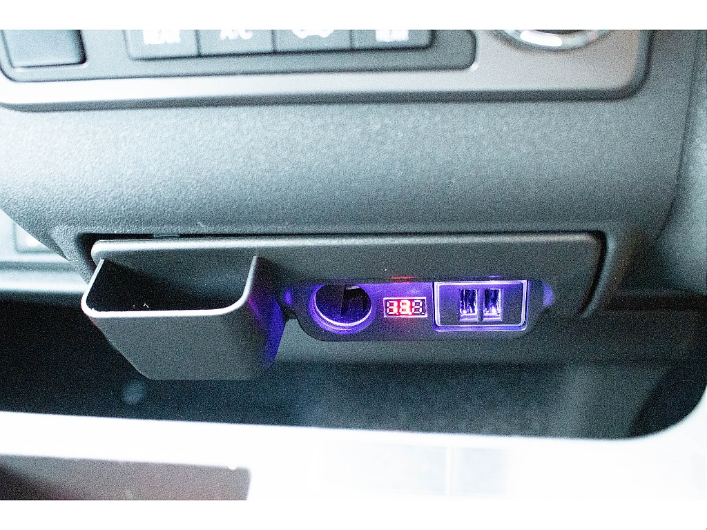 ハイエースセカンド高崎店にて展示中♪027-384-3591