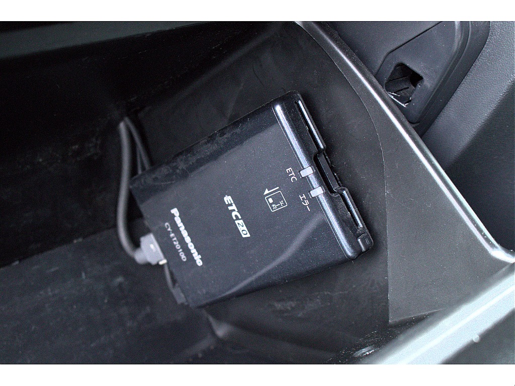 ハイエースセカンド高崎店にて展示中♪027-384-3591