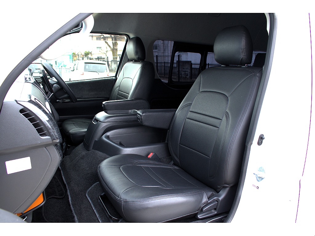 ハイエースセカンド高崎店にて展示中♪027-384-3591