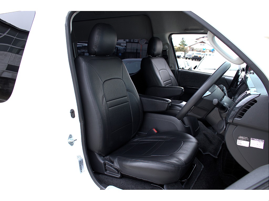 ハイエースセカンド高崎店にて展示中♪027-384-3591