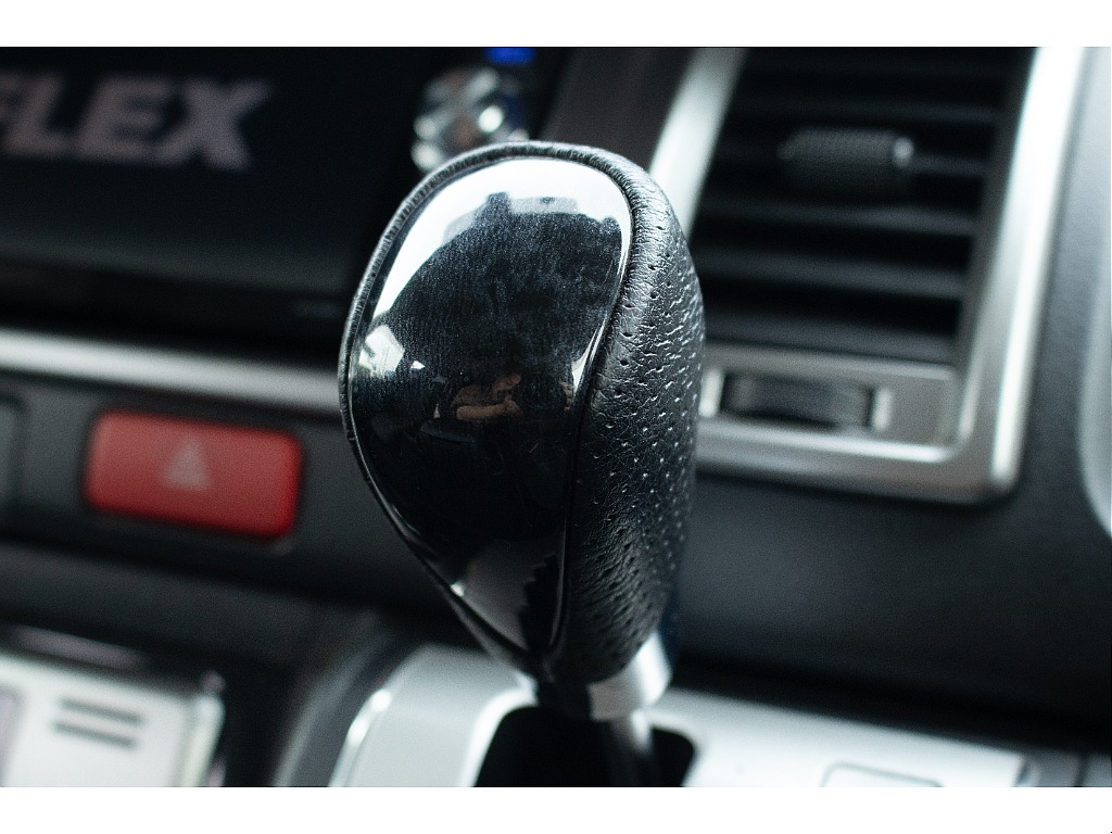 ハイエースセカンド高崎店にて展示中♪027-384-3591