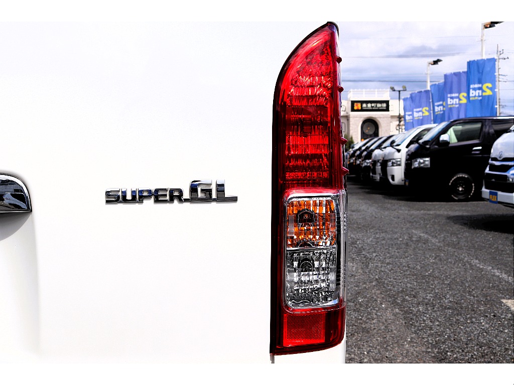 ハイエースセカンド高崎店にて展示中♪027-384-3591