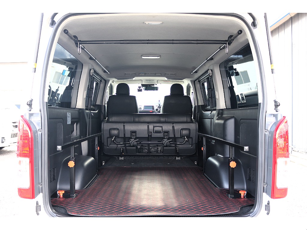 ハイエースセカンド高崎店にて展示中♪027-384-3591