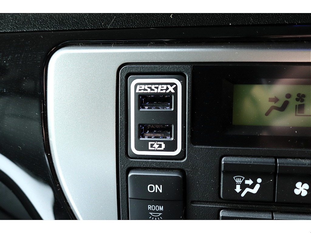 ハイエースセカンド高崎店にて展示中♪027-384-3591