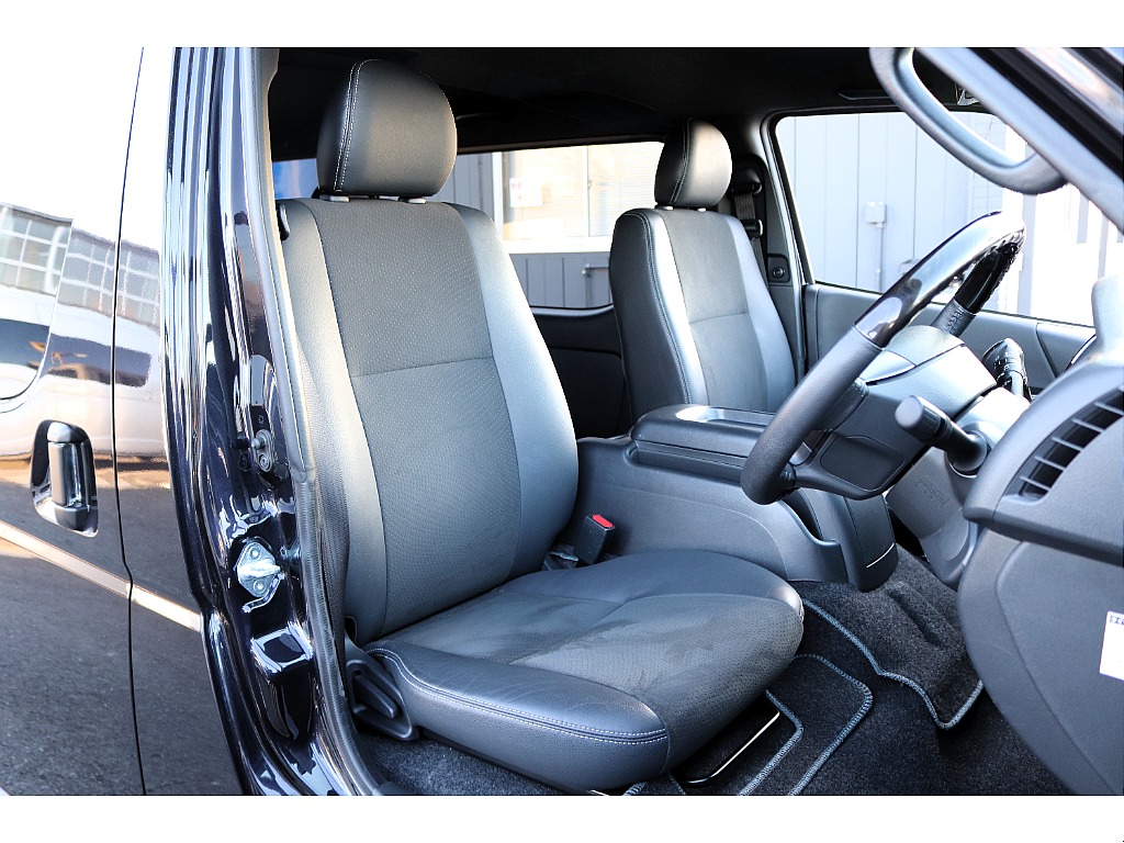 ハイエースセカンド高崎店にて展示中♪027-384-3591