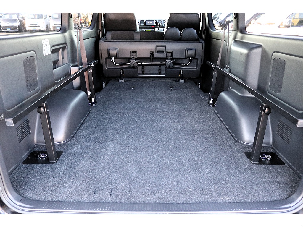 ハイエースセカンド高崎店にて展示中♪027-384-3591